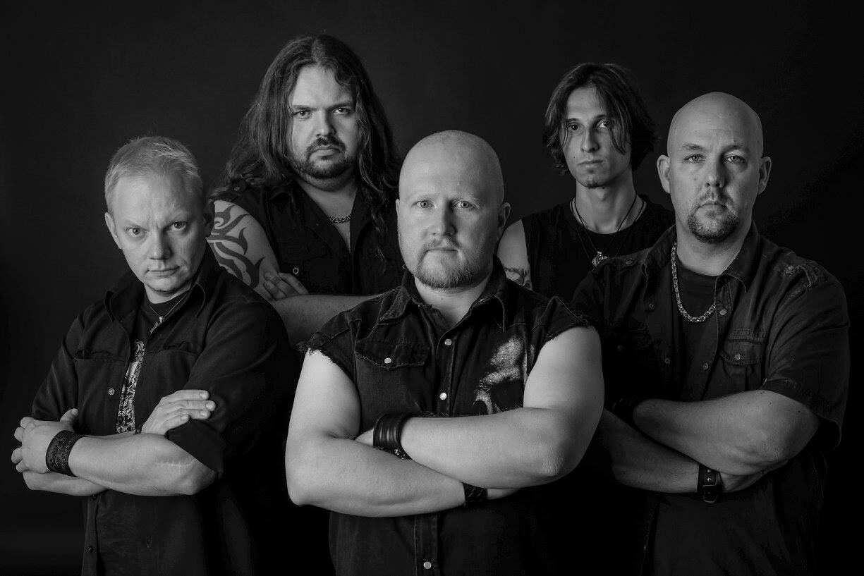 Lyra ́s Legacy Metal Heart Radio