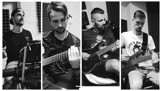 ENDLESS padají Volným pádem