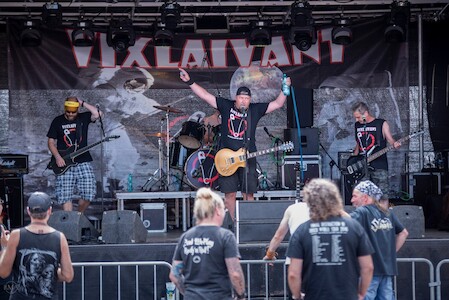 Rozhovor s rock-punkovou bandou Vixlaivant