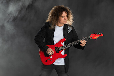 interview with Vinnie Moore
